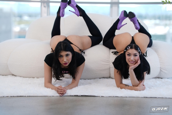 Penelope & Alexa Double Up On Dick